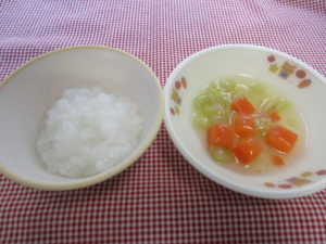 1月13日（火）離乳食後期食（10-11ヶ月頃の食事）