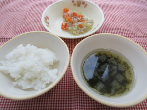 1月15日（木）離乳食後期食（10-11ヶ月頃の食事）